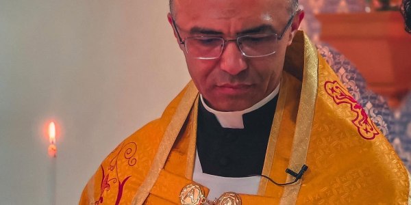 Vaticano confirma excomunhão de sacerdote da Arquidiocese de Brasília