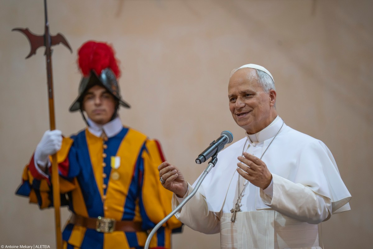 AMCGCJ1826pope-leo-xiv-concert-apostolic-palace-summer-papal-residence-castel-gandolfo