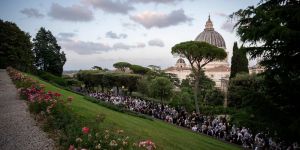 Os Jardins do Vaticano oferecem um refúgio de espiritualidade mariana
